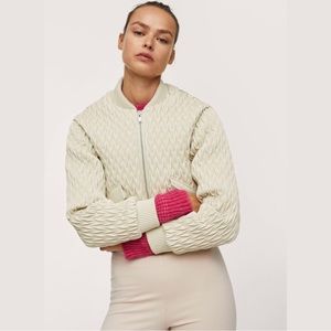 NWT MANGO Cropped textured jacket